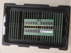 Sxmsxxg 64G 2RX4 <b>DDR4</b>-3200MHz RDIMM ECC Server <b>Memory</b> M393A8G40AB2-CWE - Product Image 2