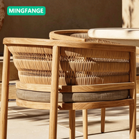 Ensemble de table en teck et rotin moderne haut de gamme, confortable, durable, imperméable, résistant au soleil, meubles d'extérieur pour hôtel, villa, jardin, terrasse