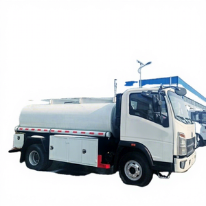 Camion-citerne diesel Sinotruk HOWO de haute qualité 4x2, 5000 litres, petit camion-citerne à carburant à vendre - Product Image 5