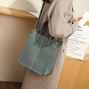 Fashionable Vertical <b>Square</b> Genuine Leather Tote Bag With Zipper Closure Large Capacity For Everyday Use - Product Image 2