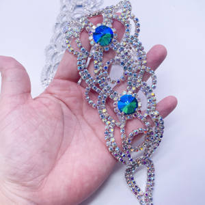 <span class=keywords><strong>Applique</strong></span> in pizzo <span class=keywords><strong>con</strong></span> strass cucito di nuovo Design 2025 per artigianato <span class=keywords><strong>con</strong></span> gambe o bracciali di carnevale - Product Image 5