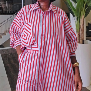 เสื้อแขนยาวลายทางแนวตั้งไซส์ใหญ่สำหรับผู้หญิง เซ็กซี่โชว์หลัง พร้อมกางเกงขาสั้น ชุดแฟชั่นลำลองสไตล์แอฟริกัน 2 ชิ้น - Product Image 6