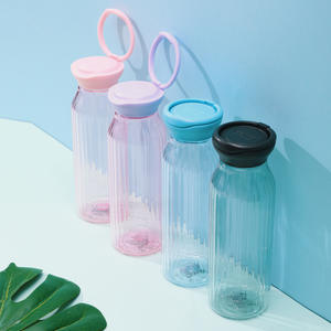 Vente en gros Bouteille d'eau de <span class=keywords><strong>sport</strong></span> Design en plastique à la mode pour l'eau bouillante Fabricant Paiement par TT - Product Image 2