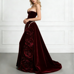 <span class=keywords><strong>Abito</strong></span> da Sera di Lusso da Donna in <span class=keywords><strong>Velluto</strong></span> <span class=keywords><strong>Bordeaux</strong></span> Senza Spalline con Decorazioni 3D di Rose e Perle - Product Image 3