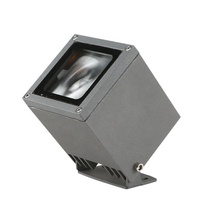 Projecteur mural LED étanche IP65 150LM/W à haute efficacité, angle de faisceau et gradation personnalisables pour l'éclairage architectural de façade