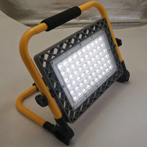ไฟทำงาน LED พลังงานแสงอาทิตย์แบบพกพา 5000K แสงเดย์ไลท์ IP65 พร้อมรีโมทคอนโทรล DC 5-6V ตัวเครื่อง ABS อายุการใช้งาน 30000 ชั่วโมง รับประกัน 2 ปี มาตรฐาน CE - Product Image 1