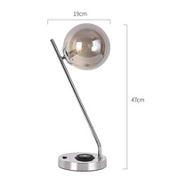 Lampe de bureau LED moderne avec abat-jour en verre blanc bleu Chargeur sans fil pour salle de lecture Chambre à coucher Hôtel Lampes de table électriques