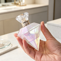 Flacone di Profumo Vuoto di Lusso in Vetro con Design a Diamante, Scintillio Iridiscente, 100ml 3.4oz, con Collare Dorato, Personalizzazione OEM, Logo Personalizzato, Produzione in Fabbrica