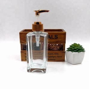 LLG Luxury Designs Distributeur de savon en verre de 250ml 8oz avec pompe dorée - Product Image 4