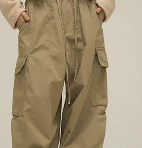 Pantalones cargo marrones de tamaño personalizado, pantalones de trabajo de lona de algodón de alta calidad con logotipo bordado multibolsillo, acabado desgastado adicional - Product Image 6