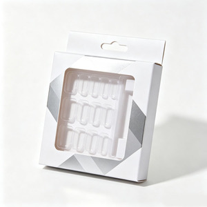 Caja de Embalaje Cosmético para Venta al por Menor con Ventana Transparente, Forma Rectangular, Cartón Color Marfil, Impresión UV, Revestimiento de Plástico Reciclable - Product Image 1