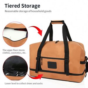 กระเป๋าเดินทางแบบถือสำหรับผู้หญิงขนาดใหญ่ ยี่ห้อ BSCI รุ่น Custom Weekender พร้อมช่องใส่รองเท้า - Product Image 2