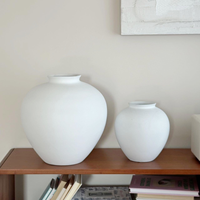 Luckygoods Ensemble de 2 vases en céramique blanche mate Vases ronds minimalistes pour la décoration de salon