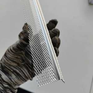 Угловой профиль из оцинкованной сетки 28x28 мм для мини-штукатурки, 2400/2700/3000 мм, для нанесения мини-штукатурки и отделки углов - Product Image 4
