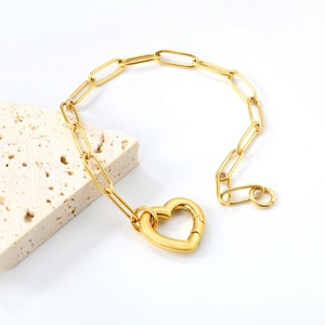 Pulseras de Cadena de Acero Inoxidable Chapadas en Oro de 18K, Modernas, con Diseño de Clip, para Mujer, Resistentes al Agua, con Corazón, para Regalo - Product Image 4