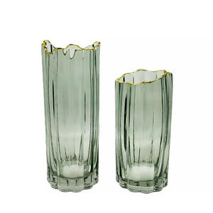 Jarrón de cristal con diseño único de llanta dorada, florero de arte, novedad - Product Image 3