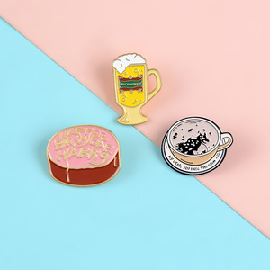ชุดหมุดโลหะนิ่มลายการ์ตูนสำหรับทำอาหารน่ารักเข็มกลัดเบียร์วันเกิดเค้กกาแฟเคลือบสำหรับเสื้อผ้า - Product Image 4