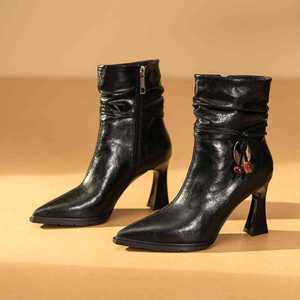 Botas de Tobillo Estilo Coreano Y25325, Punta Puntiaguda, Tacón Grueso, Cuero Genuino, Decoración con Cuentas, Tendencia de Moda, Botas de Invierno para Mujer - Product Image 3