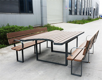 Mobilier extérieur Table de pique-nique de camping commerciale en bois avec chaise Restaurant Table à manger extérieure du parc et banc de dossier