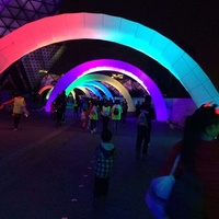 Arche gonflable publicitaire décorative pour fête, lumière LED, arche gonflable arc-en-ciel