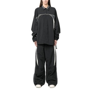 Veste de survêtement personnalisée de haute qualité en polyester et nylon avec fermeture éclair pour <span class=keywords><strong>le</strong></span> sport et pantalon de <span class=keywords><strong>parachute</strong></span> Survêtement surdimensionné pour hommes - Product Image 2