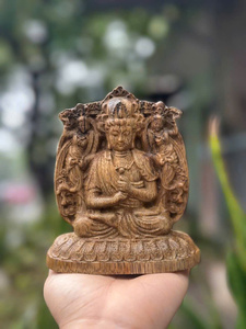 Estatua de Buda Tallada a Mano en Madera Natural, Escultura de Buda de Madera Maciza Hecha a Mano, Decoración Espiritual para el Hogar, Regalo Budista para Meditación - Product Image 3