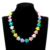 Collier de perles étoiles transparentes géométriques colorées et amusantes, style décontracté et charmant, idéal pour les vacances, cadeau pour femmes et jeunes filles
