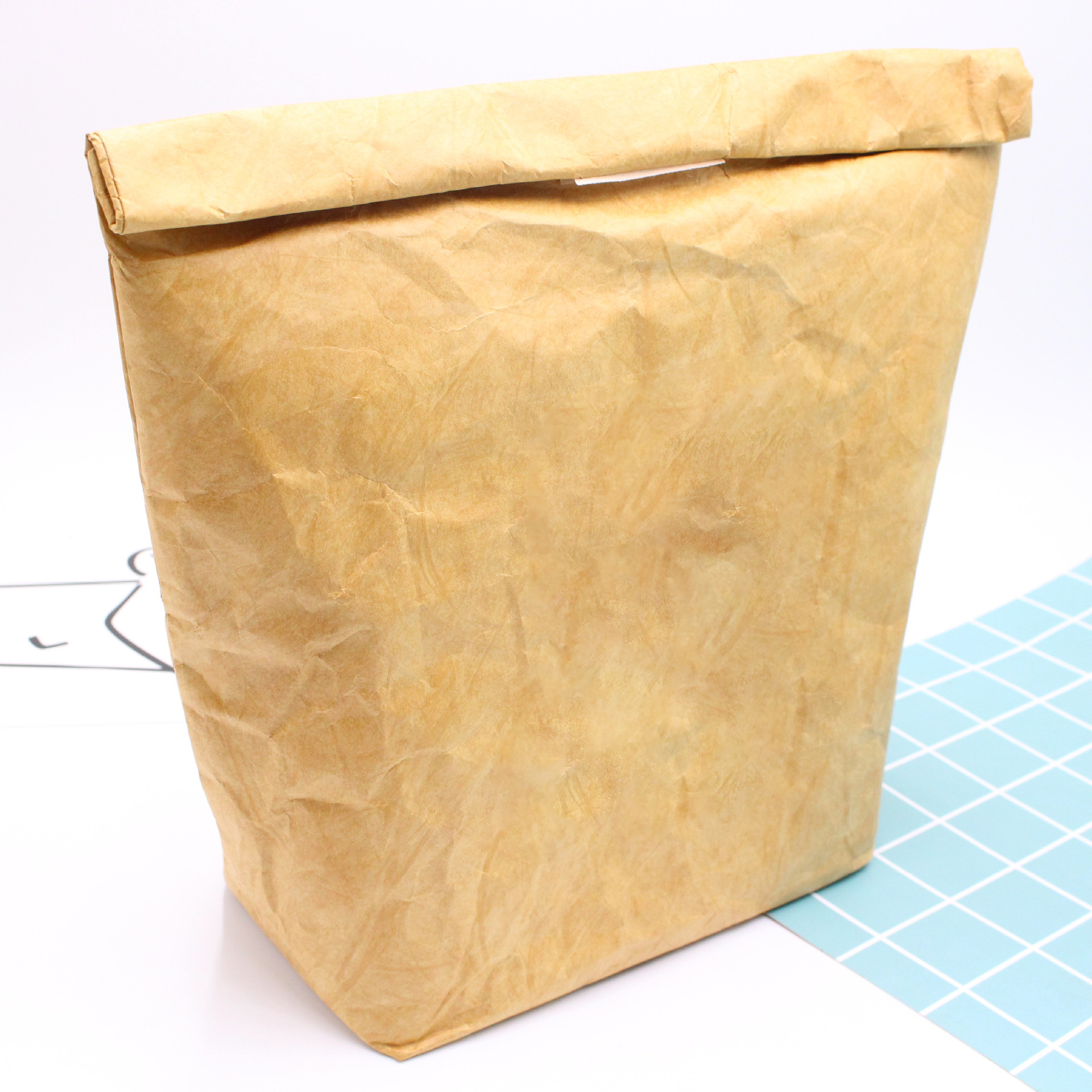 สีน้ำตาล