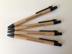 ปากกาลูกลื่นกระดาษคราฟท์รีไซเคิลเป็นมิตรต่อสิ่งแวดล้อมโลโก้ตามสั่งสำหรับปากกาเขียนหนังสือของขวัญโรงเรียนสำนักงานธุรกิจ - Product Image 4