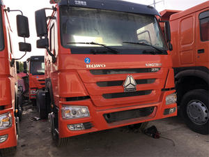 Camión Tractor Usado Sinotruk Euro2 Diésel 6X4 con Volante a la Izquierda, HOWO de 10 Ruedas, Capacidad de Carga de 21-30T, 371hp, Cámara Trasera de 360° - Product Image 2