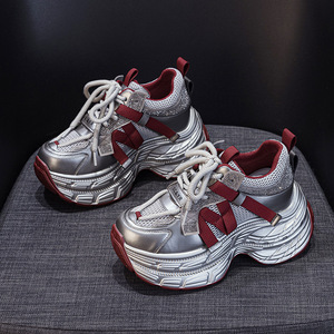 Chaussures de sport décontractées tendance Torre 2025 pour femmes, célèbres sur internet, à semelle épaisse, rehaussantes, polyvalentes et à la mode pour hommes et femmes - Product Image 6
