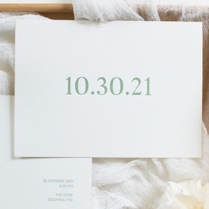 การ์ดเชิญงาน<span class=keywords><strong>แต่งงาน</strong></span>แบบพิมพ์นูนสีเขียวเซจบนกระดาษฝ้ายสีขาวแบบกำหนดเอง พร้อมข้อความส่วนตัว บันทึก<span class=keywords><strong>วัน</strong></span>ที่จัดงานแต่งงาน - Product Image 3