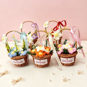 Panier de fleurs tricoté à la main en fil de laine, fleurs artificielles, cadeau pour la fête des enseignants, vente en gros - Product Image 3