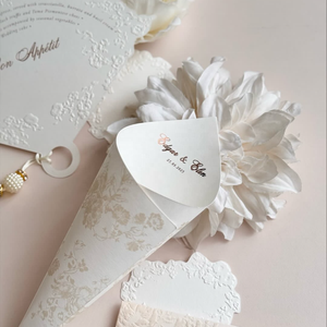 Personaliza un Juego Completo de Invitaciones de Boda que Incluye Sobres, Tarjetas de Confirmación de Asistencia y Tarjetas de Horario con Grabado en Relieve - Product Image 5