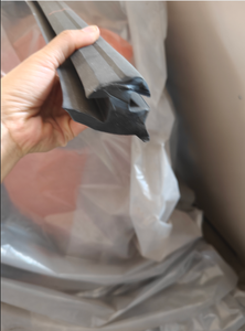 Extrudeuse à rouleaux en caoutchouc, Extrudeuse à pistons, <span class=keywords><strong>Pistolet</strong></span> d'extrusion <span class=keywords><strong>pneumatique</strong></span> pour caoutchouc - Product Image 6