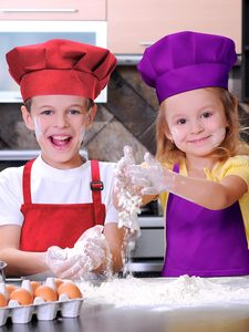 Ensemble <span class=keywords><strong>Tablier</strong></span> <span class=keywords><strong>pour</strong></span> enfants personnalisé avec 2 poches ajustables <span class=keywords><strong>pour</strong></span> garçons et filles et chapeau de chef coloré <span class=keywords><strong>pour</strong></span> la cuisine et la pâtisserie - Product Image 6