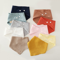 Bavoirs bébé en coton froissé transfrontaliers les plus vendus, bandanas triangulaires, bavoirs en gaze pour enfants, norme de classe 30x45cm, couleur unie