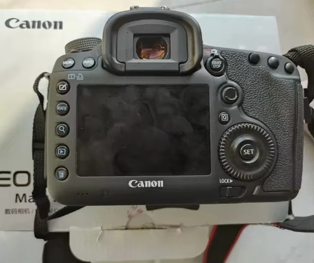 Wholesale Used Full Frame Professional DSLR Camera Full HD Video Image Stabilization >3" Screen CMOS Sensor CF Card Lithium