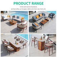 Ensemble de table d'extérieur en aluminium - Finition durable, imperméable et résistante aux UV, design moderne, garantie de 3 ans, utilisation polyvalente