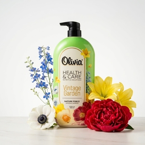 Vintage Garden <b>Moisturizing</b> <b>Shampoo</b> <b>with</b> Glycerin and Conditioning Agents for Soft and Manageable Hair 950 ml Olivia - Product Image 1