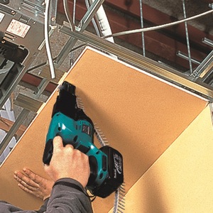 Destornillador Recargable Makita DFR450ZX de 18V con Iones de Litio, Empuñadura de Pistola, Grado Profesional - Product Image 2