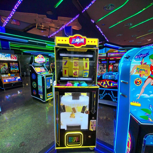 Venta directa de fábrica Lucky <span class=keywords><strong>Spin</strong></span> Prize Arcade Indoor Amusement Center Máquina de juego de regalo que funciona con monedas - Product Image 3