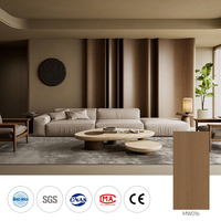 Panel de Pared WPC de Madera de Grano Fino y Recto MW015, Tono Marrón Cálido, Revestimiento de Pared Interior Impermeable e Ignífugo