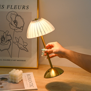 Lampade da Tavolo LED di Lusso <span class=keywords><strong>Vintage</strong></span> con <span class=keywords><strong>Paralume</strong></span> <span class=keywords><strong>in</strong></span> Cristallo Dorato, Dimmerabili, Ricaricabili, Senza Fili, con Controllo Touch per Ristoranti - Product Image 6