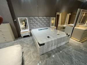 Set Camera da Letto di Alta Qualità in MDF Bianco con Specchio, Nuovo di Zecca - Product Image 2