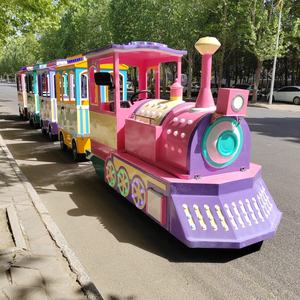 Centre commercial Plaza London Style enfants monter sur le train alimenté par batterie aucune piste requise électrique une voiture avant tirer quatre chariots - Product Image 1