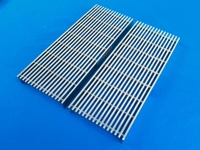 Caniveau de drainage de piscine extérieur et grille en acier inoxydable 304 316 avec protection de talon en fil métallique, style cale