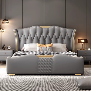 Letto in pelle moderno personalizzabile: testiera trapuntata con accenti oro taglia su misura e colore per la tua camera <span class=keywords><strong>da</strong></span> letto <span class=keywords><strong>da</strong></span> <span class=keywords><strong>sogno</strong></span> - Product Image 1