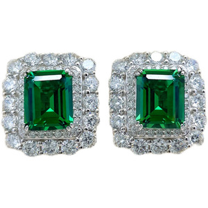 Pendientes de lujo de oro blanco con esmeraldas y gemas verdes de corte esmeralda con engaste de bisel para mujer, joyería de boda - Product Image 4