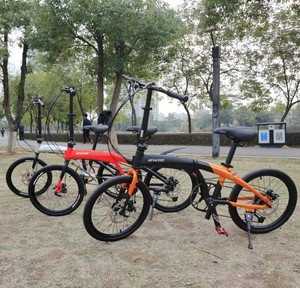 Bicicleta de Carretera Económica de 20 Pulgadas con Cuadro de Carbono, Fácil de Plegar y Transportar, Buena Calidad, con Ruedas 700c para Ciclismo - Product Image 5